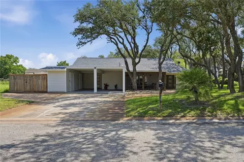 2606 Encina Cir, Rockport, TX 78382