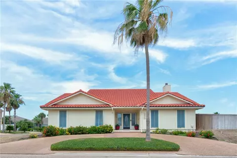305 Marina Dr, Port Aransas, TX 78373