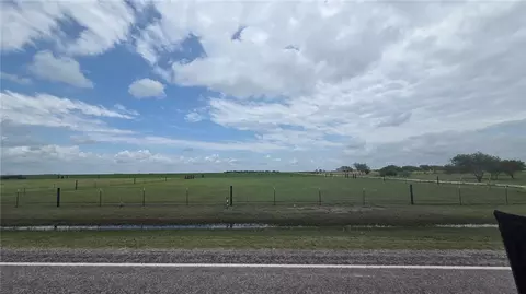 000 County Rd 70, Bishop, TX 78343 photo 2