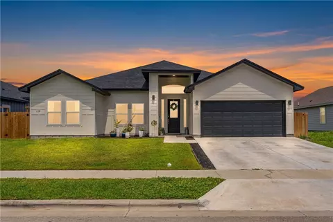 119 Speargrass Ln, Odem, TX 78370