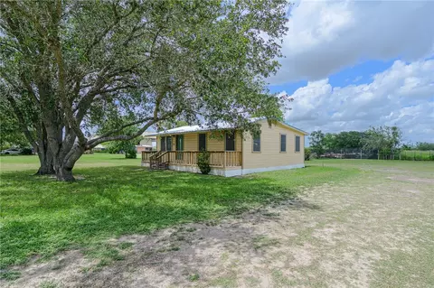 3154 County Road 406, Beeville, TX 78102