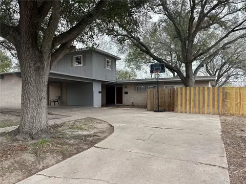1314 Casa Verde Dr, Corpus Christi, TX 78411