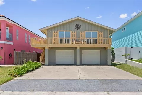 121 E Aries Dr, South Padre Island, TX 78597