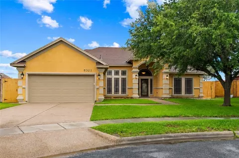 8322 Serenity Ct, Corpus Christi, TX 78414