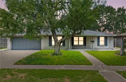 618 Grant Pl Pl, Corpus Christi, TX 78411