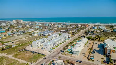 603 E Avenue G #304, Port Aransas, TX 78373