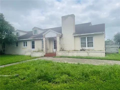 626 Fetick Ave, Taft, TX 78390