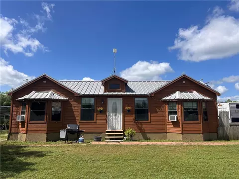 6995 County Road 12, Bishop, TX 78343