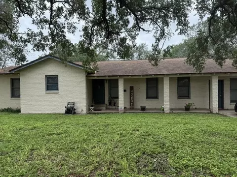 800 Lincoln St, Alice, TX 78332