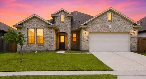 7710 Hulk Dr, Corpus Christi, TX 78414