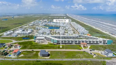 122 Mariners Dr, Port Aransas, TX 78373