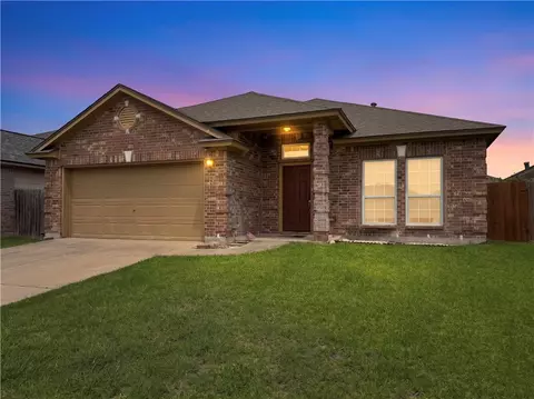 1131 Imperial St, Portland, TX 78374