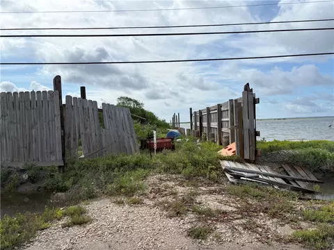 1137 Stewart St, Corpus Christi, TX 78418