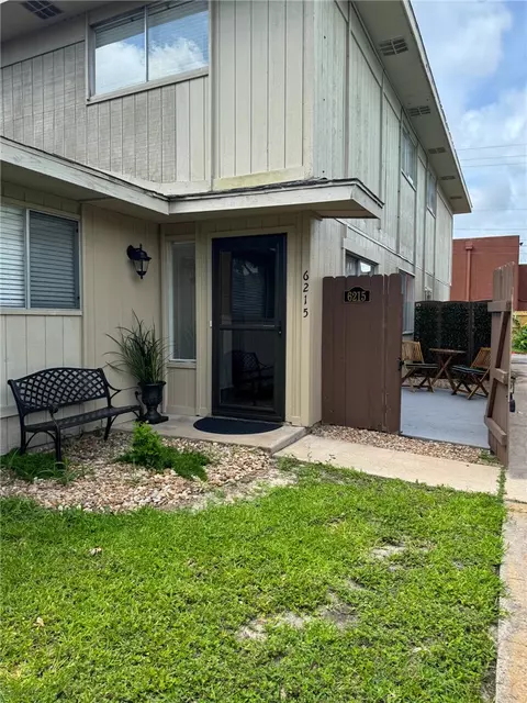 6215 Hidden Cv #34, Corpus Christi, TX 78412