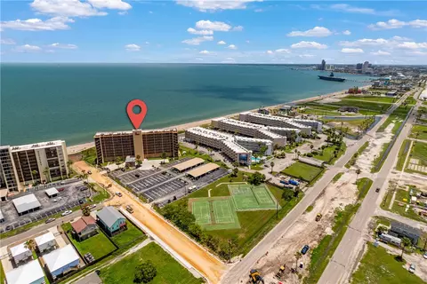 4000 Surfside Blvd #703, Corpus Christi, TX 78402