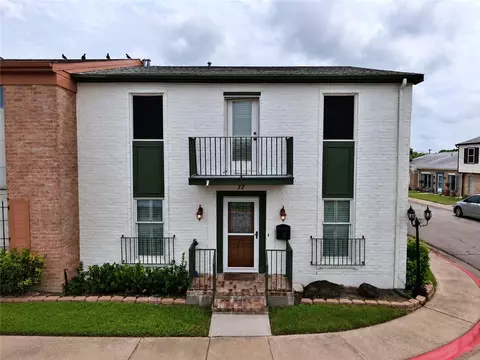 77 Townhouse #77, Corpus Christi, TX 78412