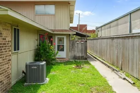 2056 Hidden Lk #3, Corpus Christi, TX 78412