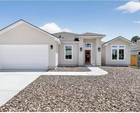15334 Sabre Dr, Corpus Christi, TX 78418