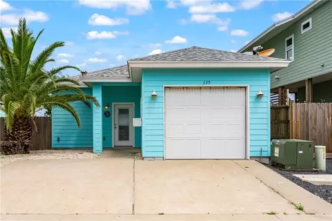 225 Port Lavaca St, Port Aransas, TX 78373