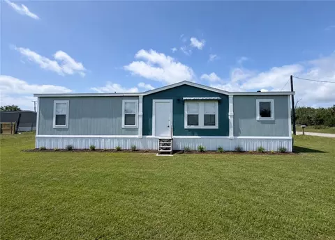 304 Packinghouse Rd, Taft, TX 78390