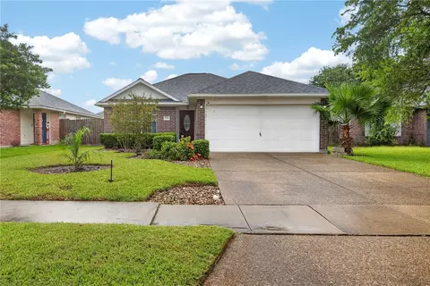 3026 Halifax Dr, Corpus Christi, TX 78414