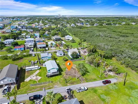 225 Riverdale Dr, Corpus Christi, TX 78418