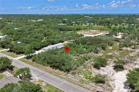1032 San Antonio, Rockport, TX 78382
