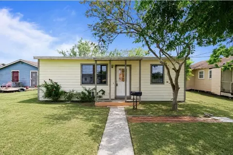 210 Tarlton St, Corpus Christi, TX 78415