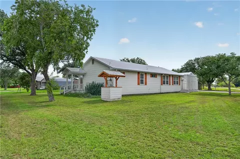406 Fred Ave, Agua Dulce, TX 78330