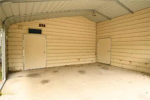 Other - 711 E Lott St, Beeville, TX 78102 photo 10 of 12