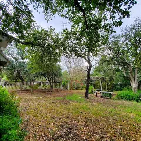 Exterior - 711 E Lott St, Beeville, TX 78102 photo 11 of 12