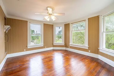 Other - 711 E Lott St, Beeville, TX 78102 photo 4 of 12
