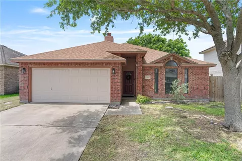 7925 Rockcrest Dr, Corpus Christi, TX 78414