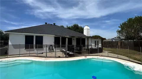 911 La Mirada, Portland, TX 78374