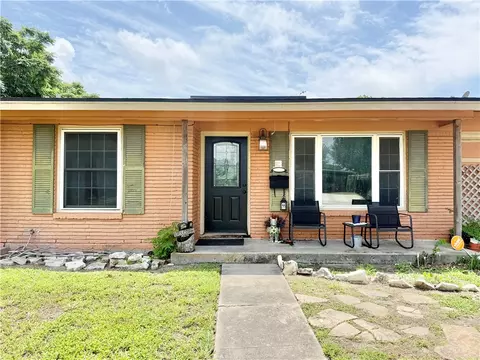 3209 Casa Blanca Dr, Corpus Christi, TX 78411