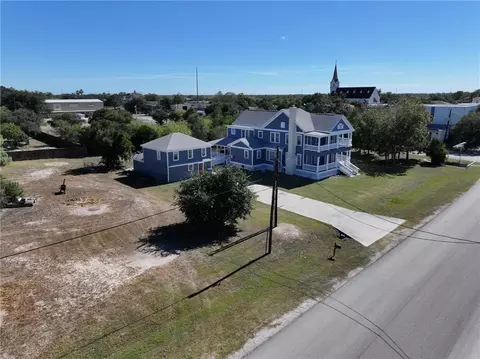 View/Area - 909 Power St, Refugio, TX 78377 photo 1 of 4