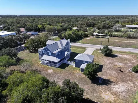 View/Area - 909 Power St, Refugio, TX 78377 photo 3 of 4