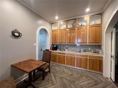 Kitchen - 909 Power St, Refugio, TX 78377 photo 5 of 6