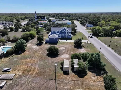 View/Area - 909 Power St, Refugio, TX 78377 photo 2 of 4