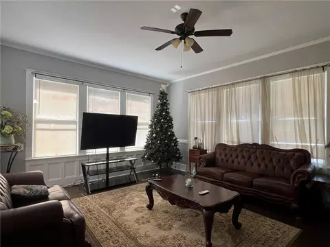 Living - 909 Power St, Refugio, TX 78377 photo 2 of 2