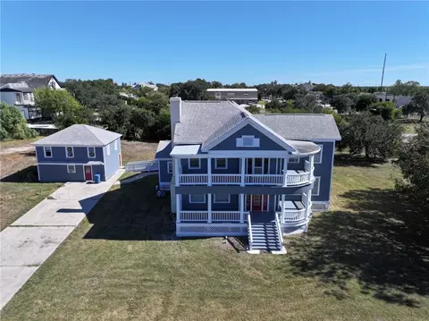 909 Power St, Refugio, TX 78377
