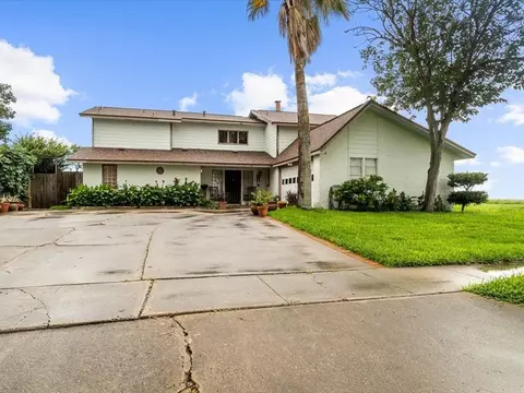 105 Shorecliff Dr, Portland, TX 78374