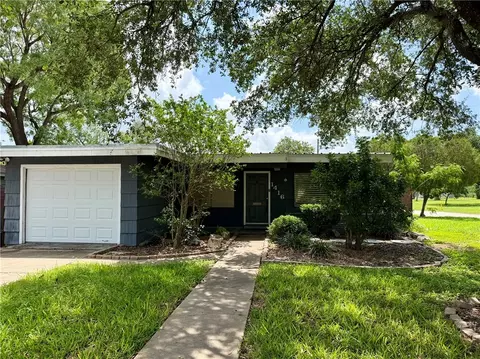 1416 S 11th St, Kingsville, TX 78363