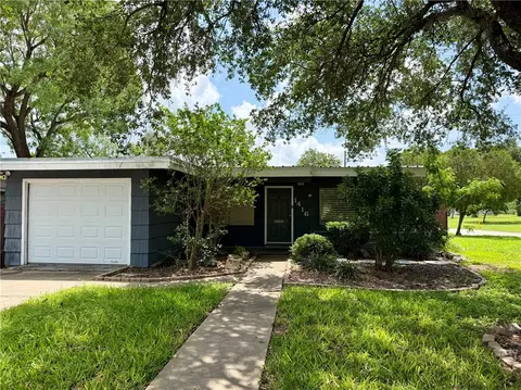 1416 S 11th St, Kingsville, TX 78363