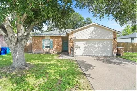 11417 Woodway Creek Dr, Corpus Christi, TX 78410