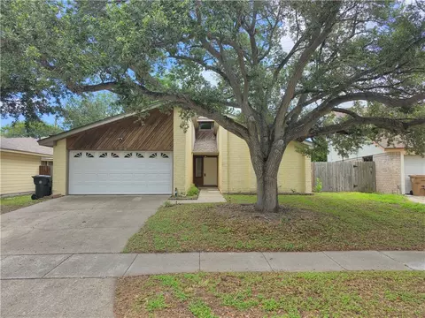 3226 Briarhurst St, Corpus Christi, TX 78414
