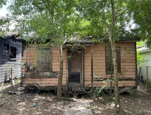 606 Nebraska, Robstown, TX 78380