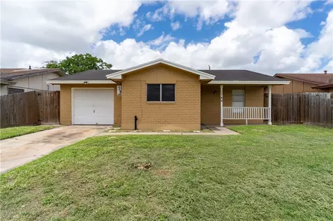1746 Mission Dr, Corpus Christi, TX 78417