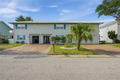 10 Catalina Dr, Rockport, TX 78382