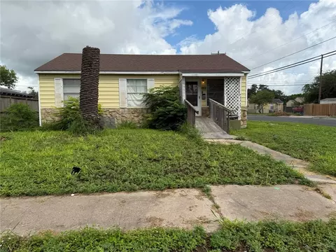 4801 Odem Dr, Corpus Christi, TX 78415